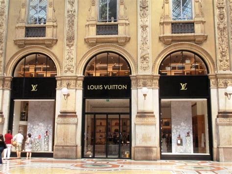 louis vuitton italy show|louis vuitton italian website.